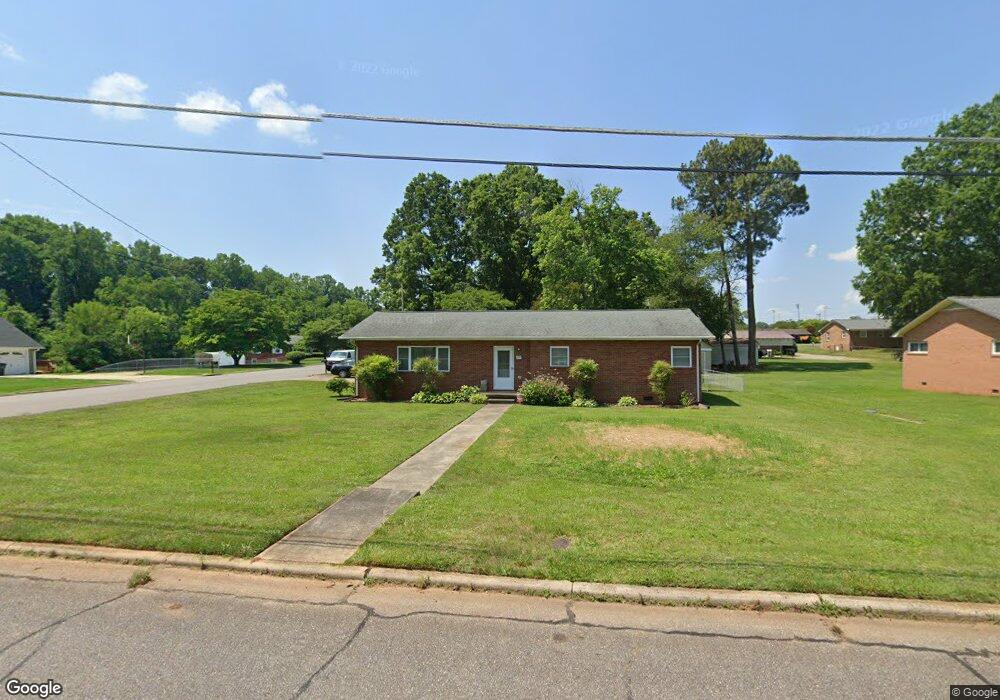 513 Holland Dr, Statesville, NC 28677 - photo 1