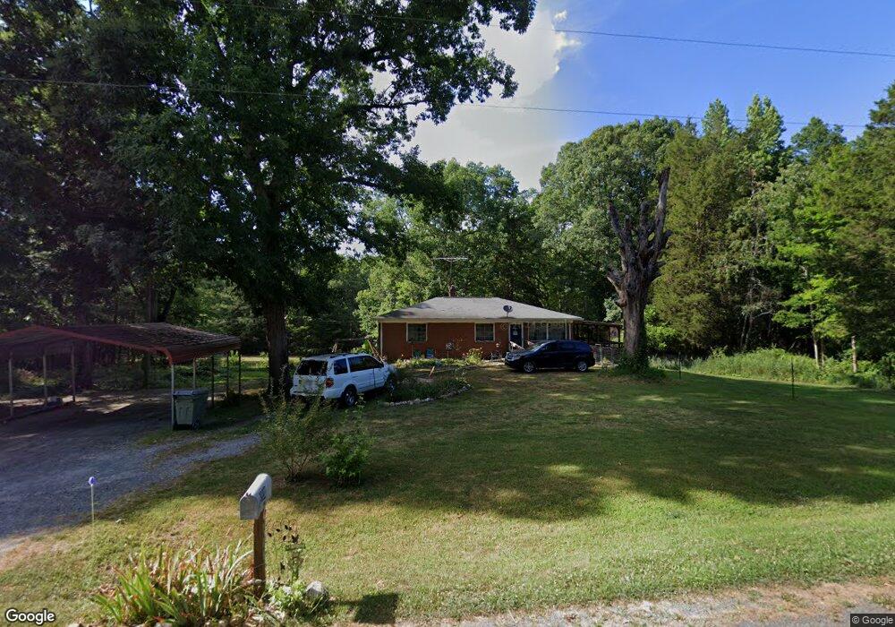 392 Westwood Dr, Seagrove, NC 27341 - photo 1