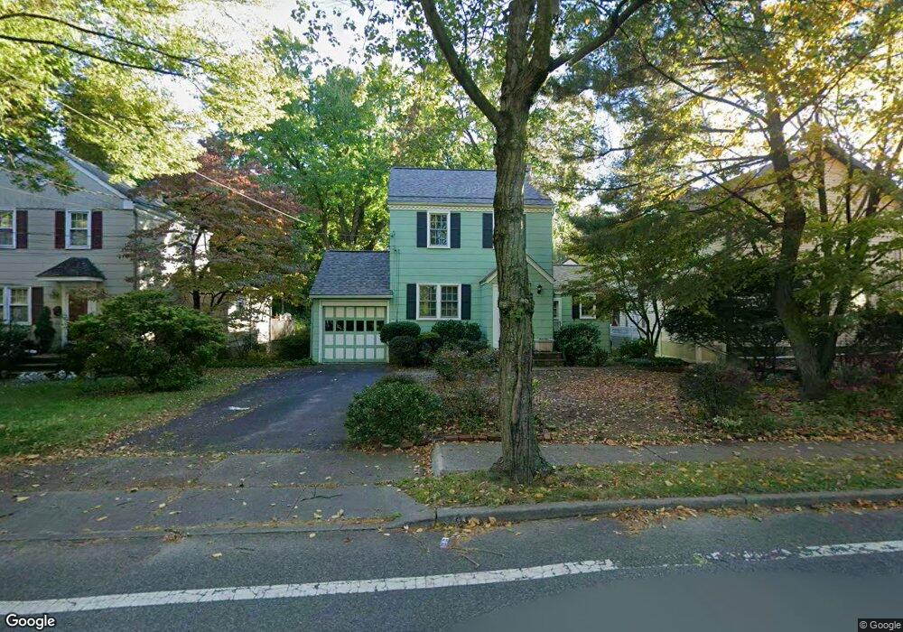 386 E Midland Ave, Paramus, NJ 07652 - photo 1