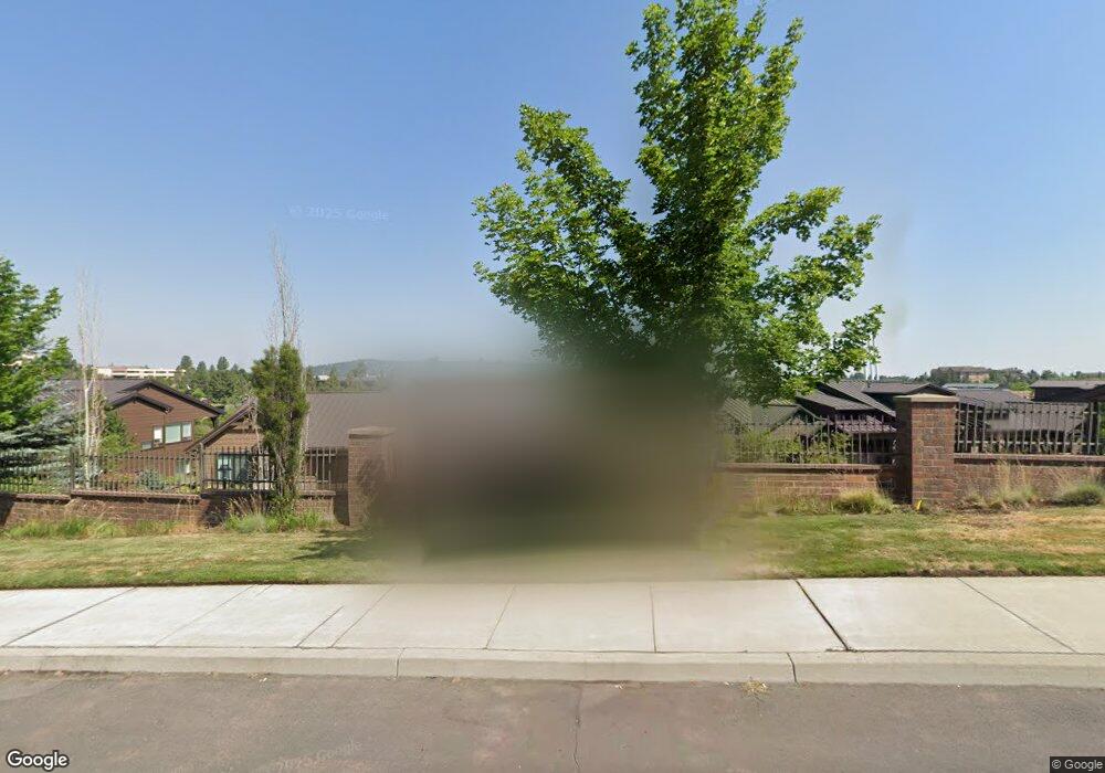 885 SW Theater Dr unit 11, Bend, OR 97702 - photo 1