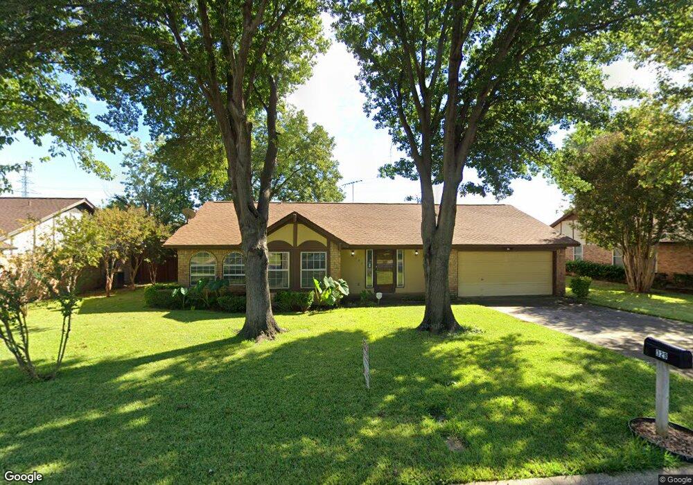 329 Mountainview Dr, Hurst, TX 76054 - photo 1