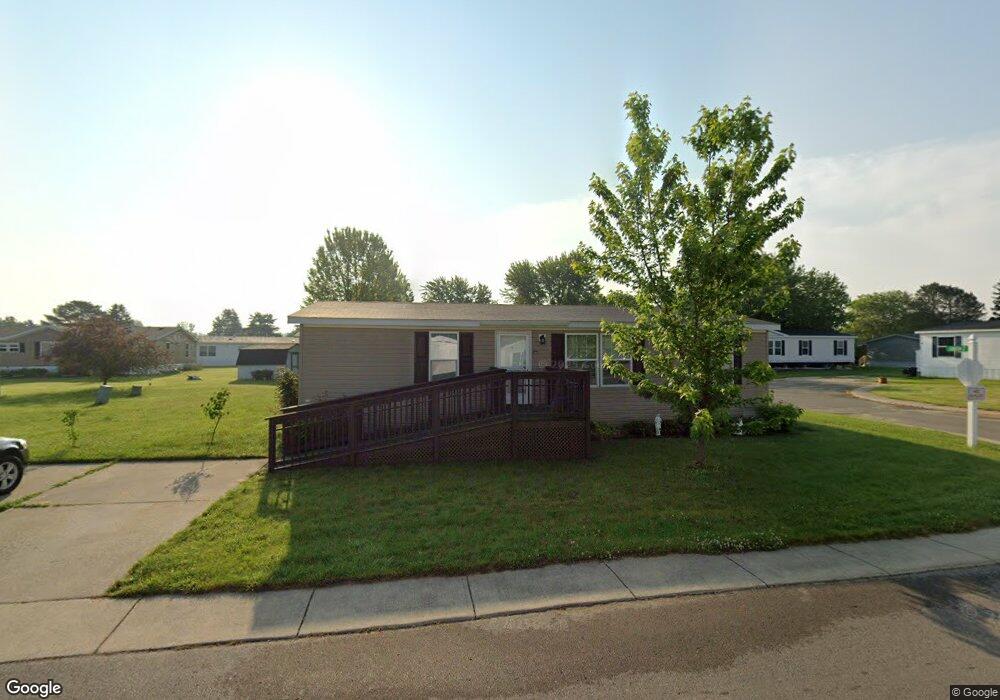 561 Red Beech Dr, Flint, MI 48506 - photo 1