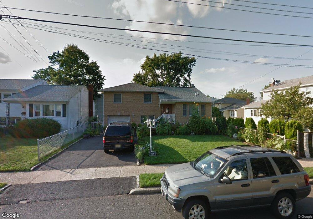 924 Peach Tree Rd, Union, NJ 07083 - photo 1