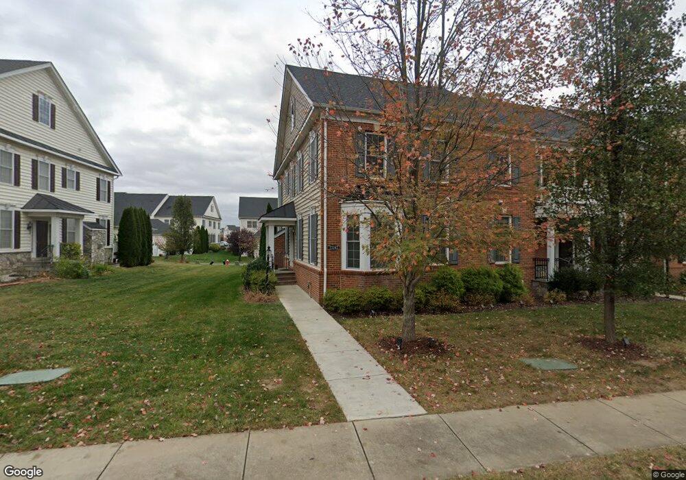 23242 Evergreen Ridge Dr, Ashburn, VA 20148 - photo 1