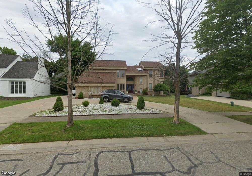 6807 Torybrooke Cir, West Bloomfield, MI 48323 - photo 1