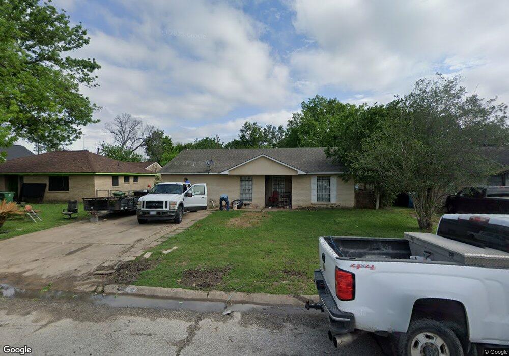 5518 Maywood Dr, Houston, TX 77053 - photo 1