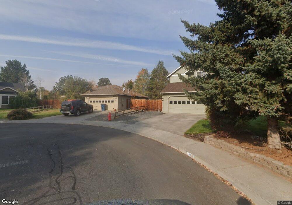 3112 NE Cromwell Ct, Bend, OR 97701 - photo 1