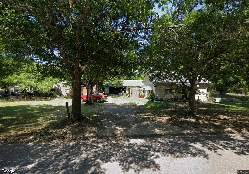 1519 N Main St, Bonham, TX 75418 - photo 1
