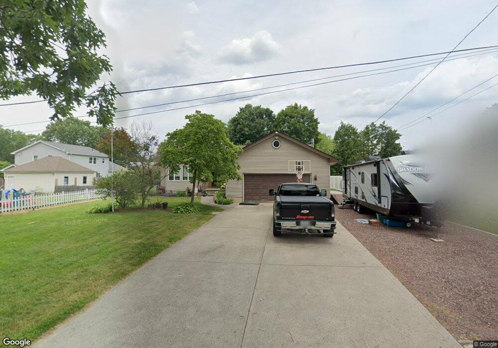 17 Fairview St, Ludlow, MA 01056 - photo 1