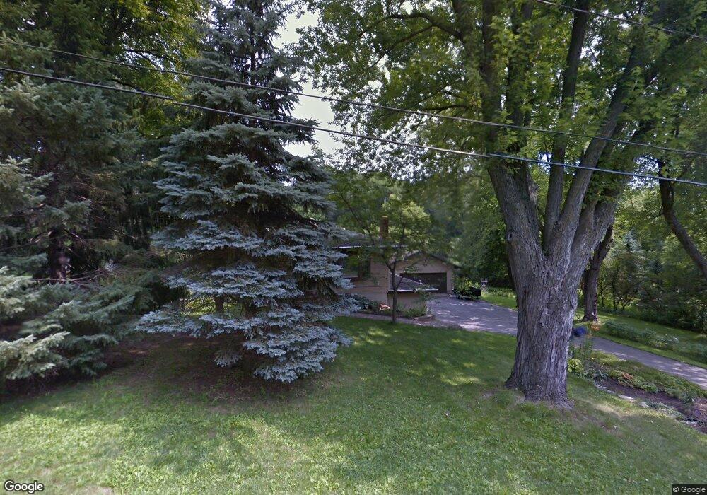 5021 Beacon Hill Rd unit Tonka Hills, Minnetonka, MN 55345 - photo 1