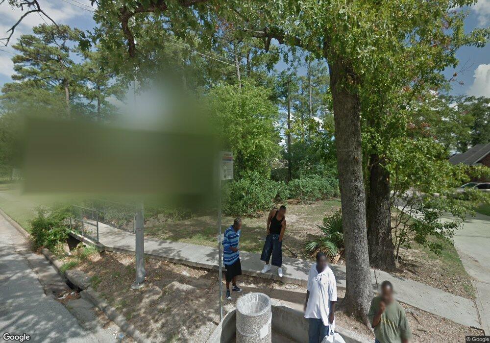 708 W 43rd St, Houston, TX 77018 - photo 1