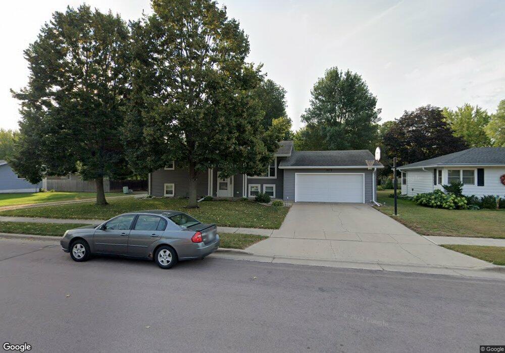 1517 Boettger Rd, New Ulm, MN 56073 - photo 1