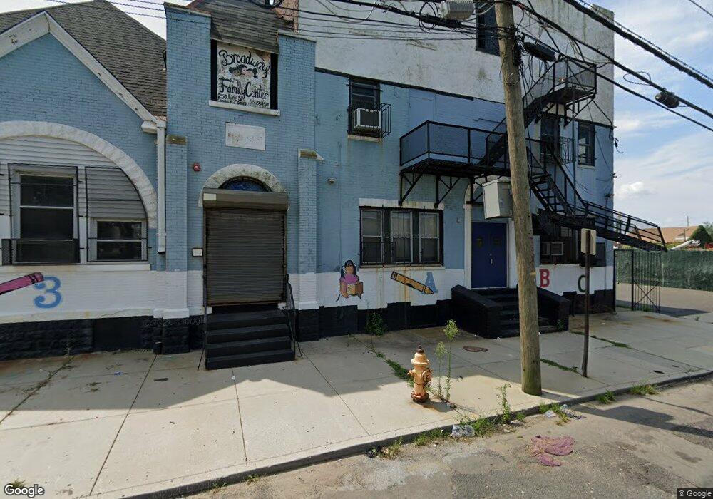 252 Line St, Camden, NJ 08103 - photo 1