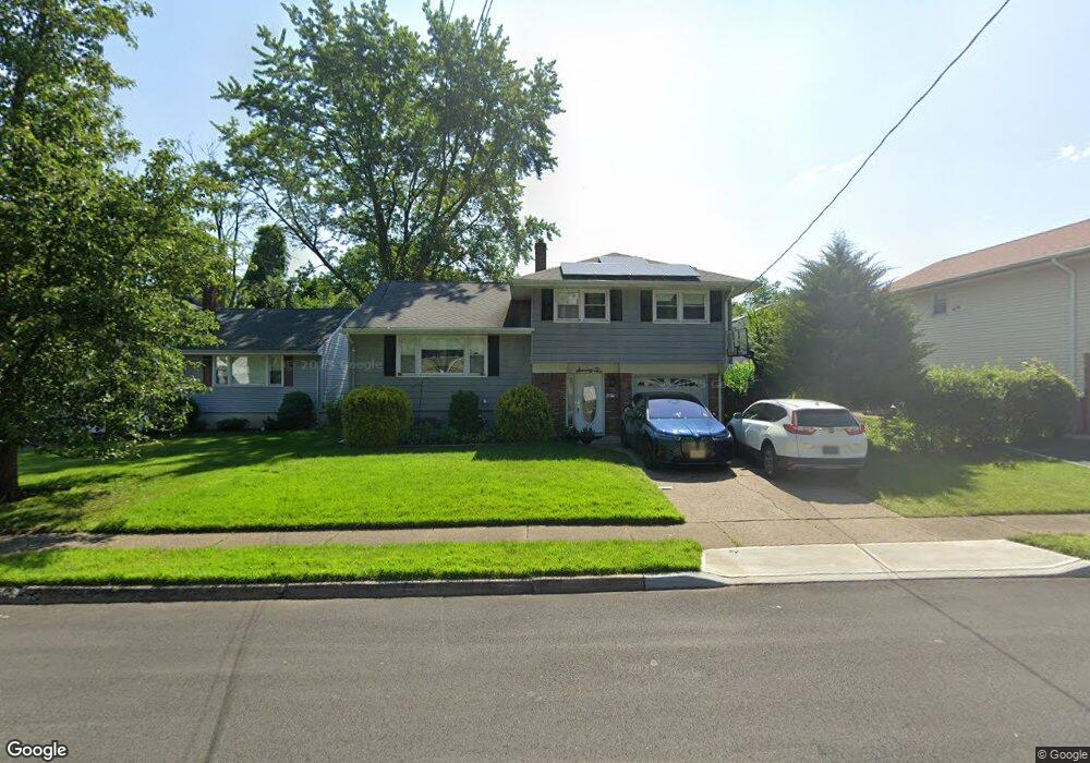 72 Sergent Ct, Bergenfield, NJ 07621 - photo 1