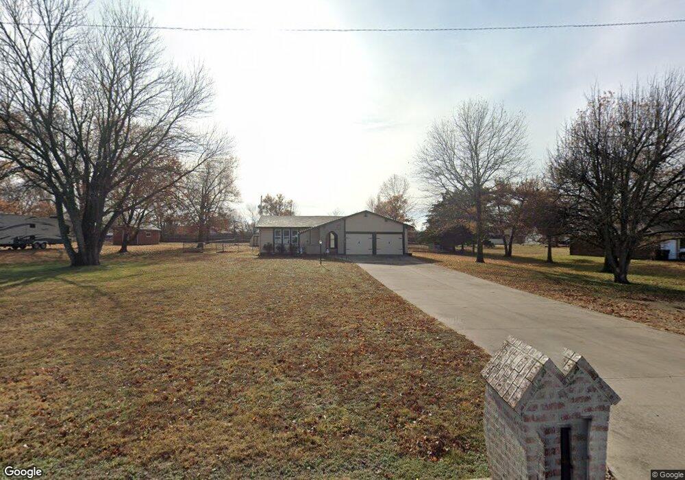 518 Maple Crest Dr, Parsons, KS 67357 - photo 1