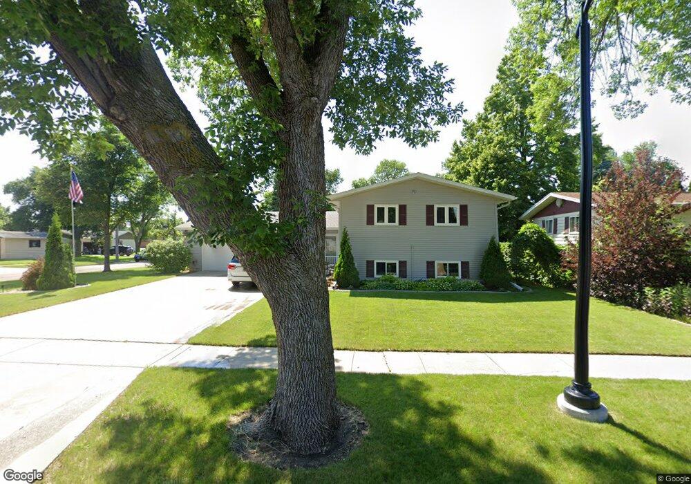3102 9th St N, Fargo, ND 58102 - photo 1