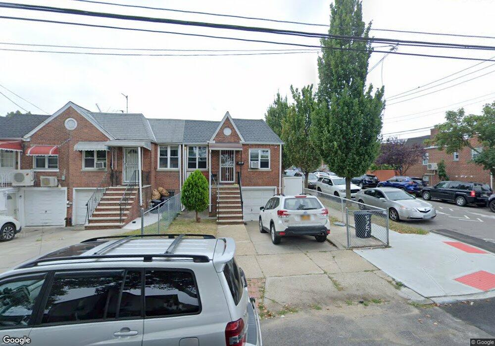 5751 163rd St, Fresh Meadows, NY 11365 - photo 1