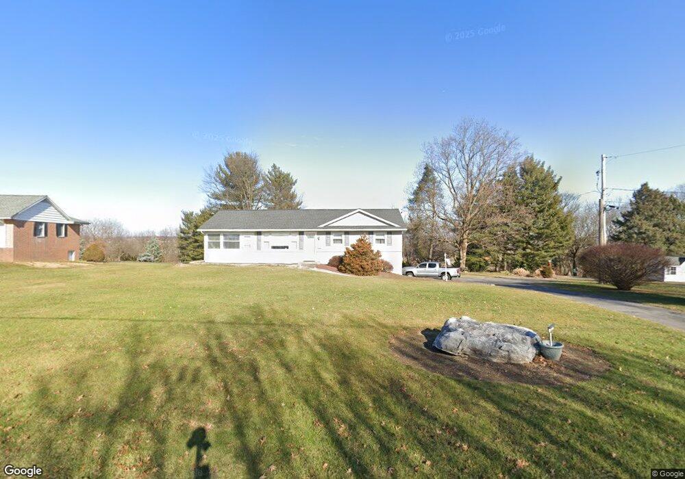 541 Bruce Ave, Mount Joy, PA 17552 - photo 1