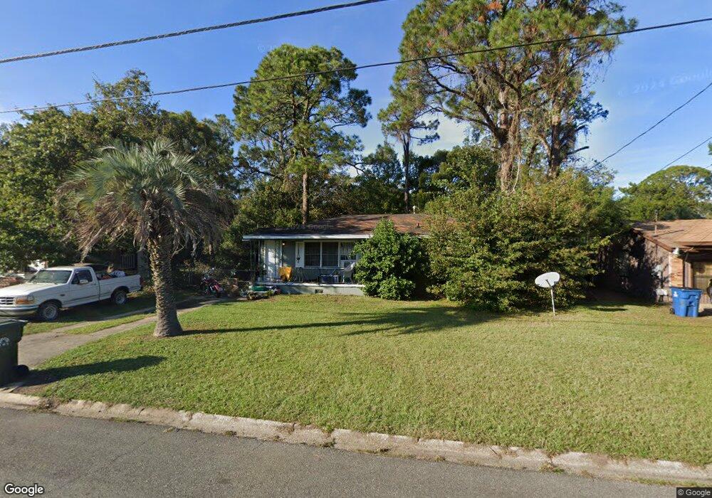 129 Wasp Dr, Brunswick, GA 31525 - photo 1