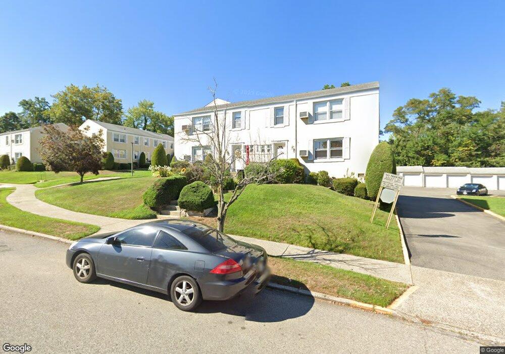 25123 71st Ave unit 45-A, Bellerose, NY 11426 - photo 1