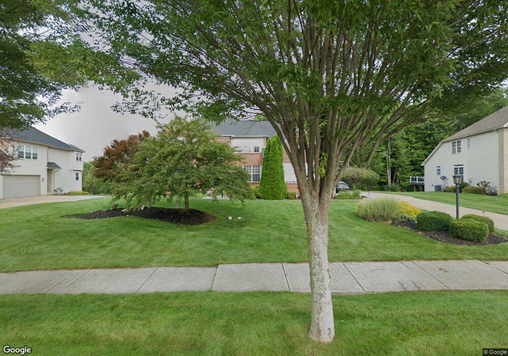 135 Cambridge Dr, Aurora, OH 44202 - photo 1