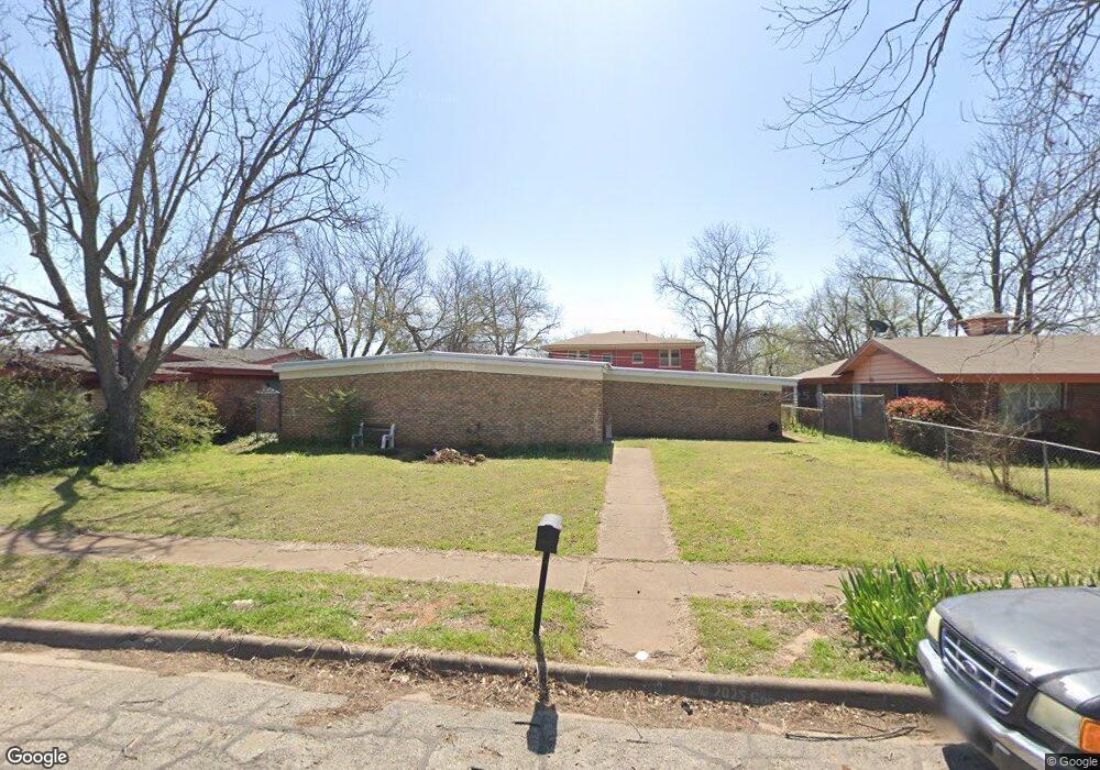 1303 Manor Dr, Cleburne, TX 76033 - photo 1