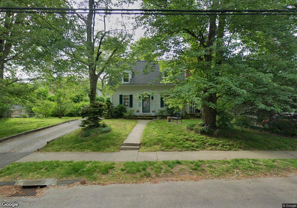 31 Rockland Rd, Fairfield, CT 06825 - photo 1