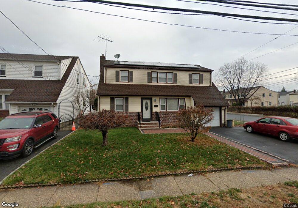 1535 Vauxhall Rd, Union, NJ 07083 - photo 1
