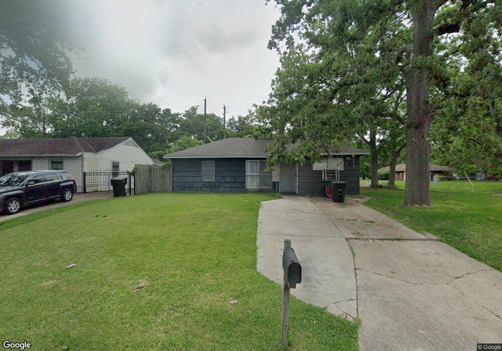 10229 Kelburn Dr, Houston, TX 77016 - photo 1