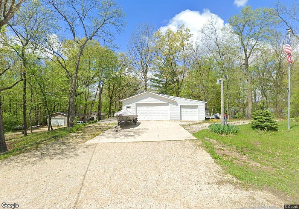 7717 Dricken Ln, West Bend, WI 53090 - photo 1