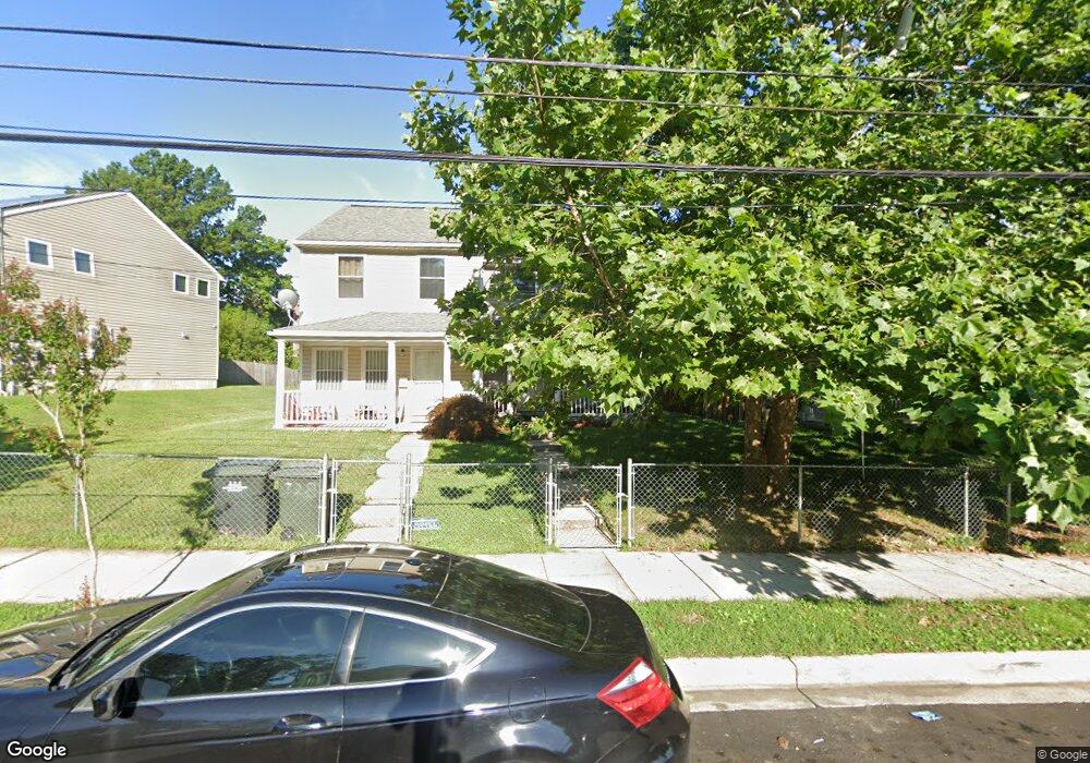 330 55th St NE, Washington, DC 20019 - photo 1