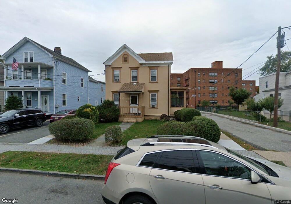 98 Thomas St, Bloomfield, NJ 07003 - photo 1