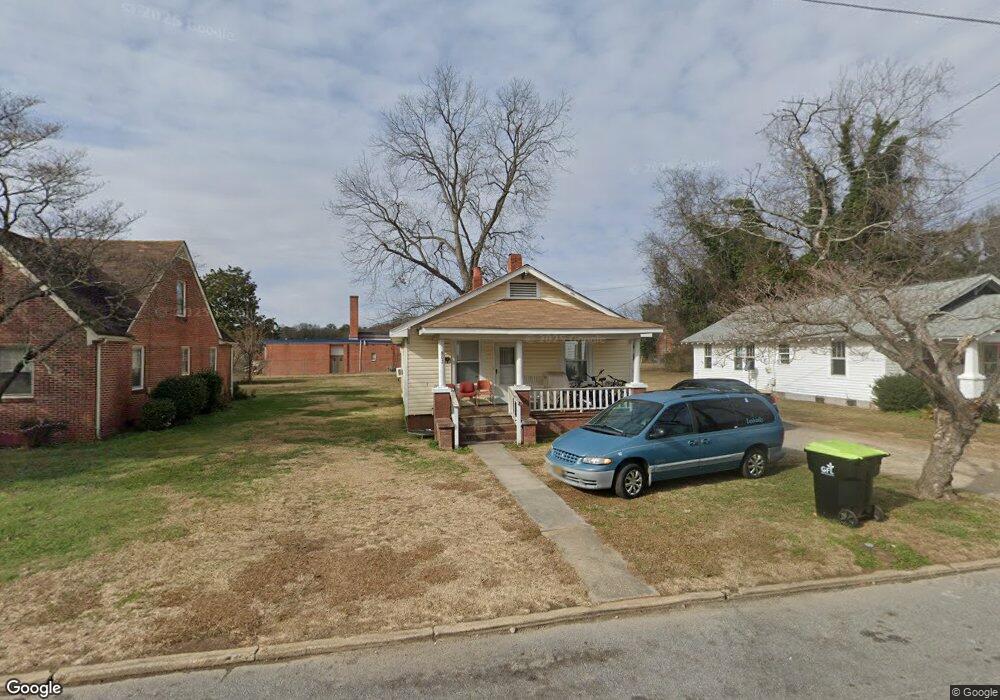 802 Maple St, Weldon, NC 27890 - photo 1