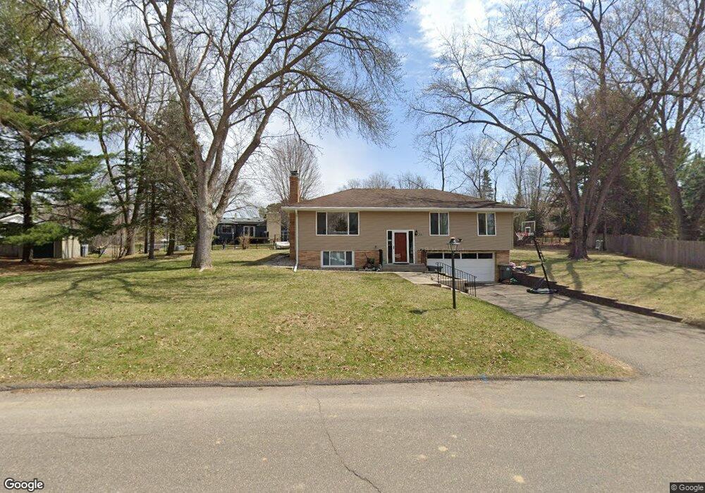 5713 Holiday Rd, Minnetonka, MN 55345 - photo 1