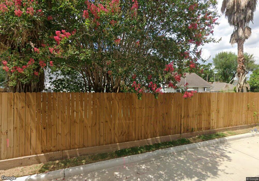5015 Droddy St, Houston, TX 77091 - photo 1
