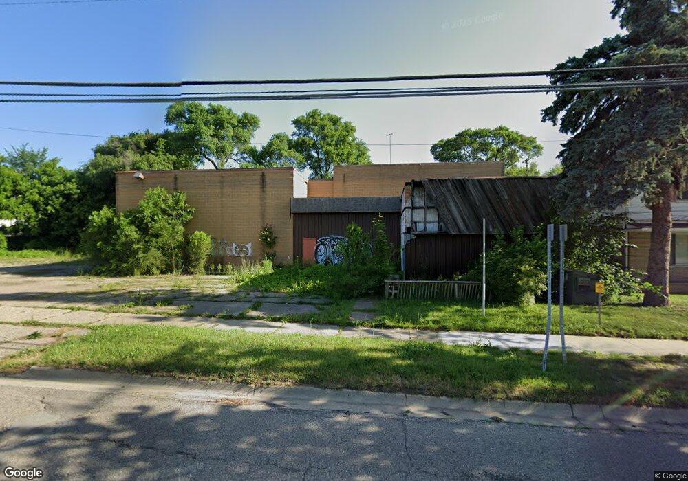 617 E Hemphill Rd, Flint, MI 48507 - photo 1