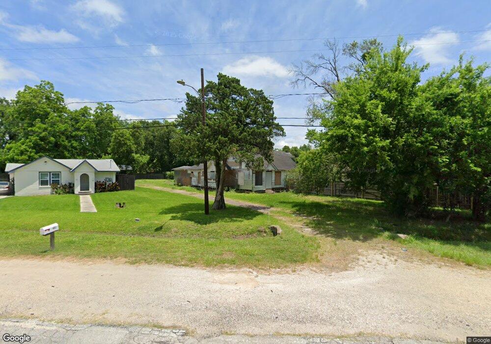 5411 Bennington St, Houston, TX 77028 - photo 1