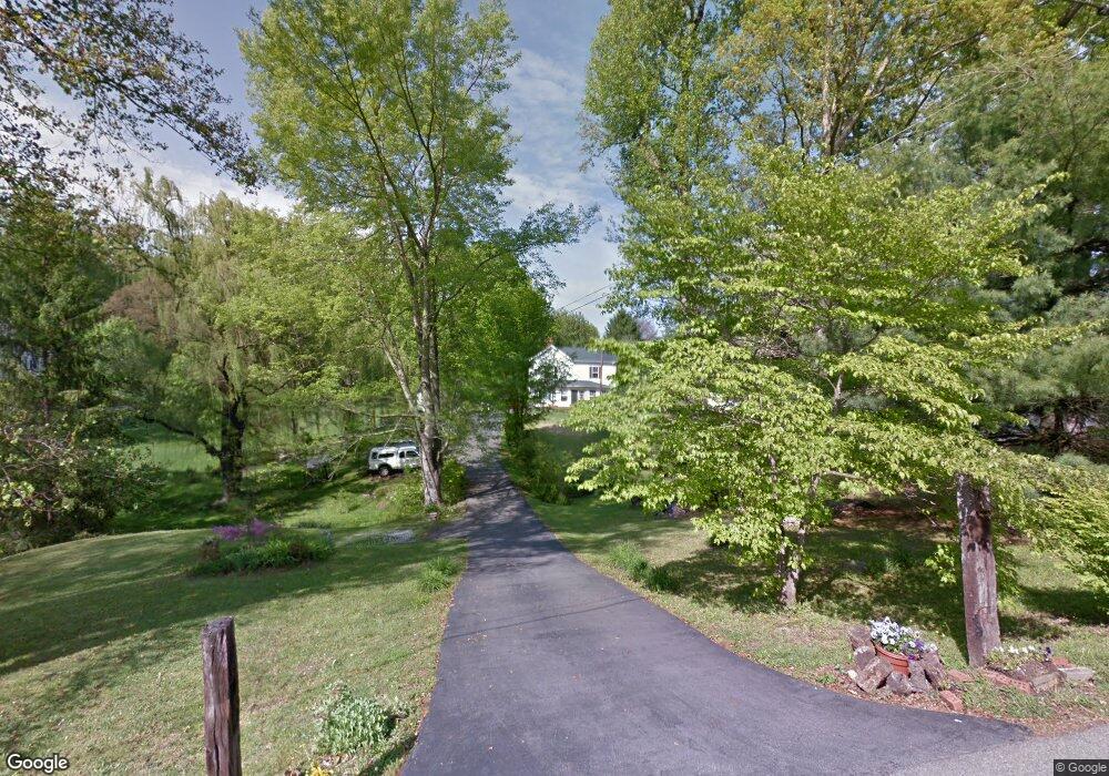 2111 Lauderdale Dr, Johnson City, TN 37601 - photo 1