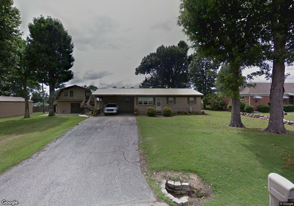 204 Walnut Dr, Paragould, AR 72450 - photo 1