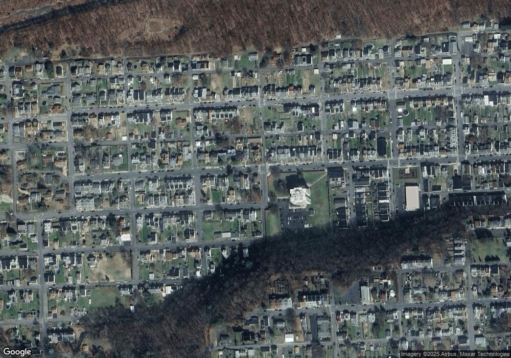 1400 W Arch St, Coal Township, PA 17866 - photo 1