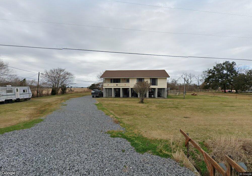 7402 Poufette Rd, New Iberia, LA 70560 - photo 1