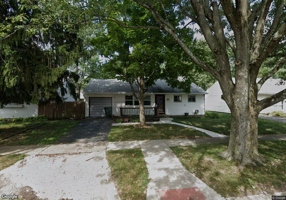 1327 Manfeld Dr, Columbus, OH 43227 - photo 1