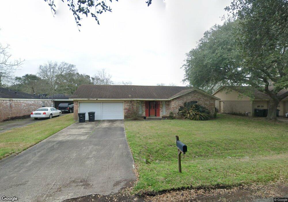 1506 Alta Vista Dr, Alvin, TX 77511 - photo 1