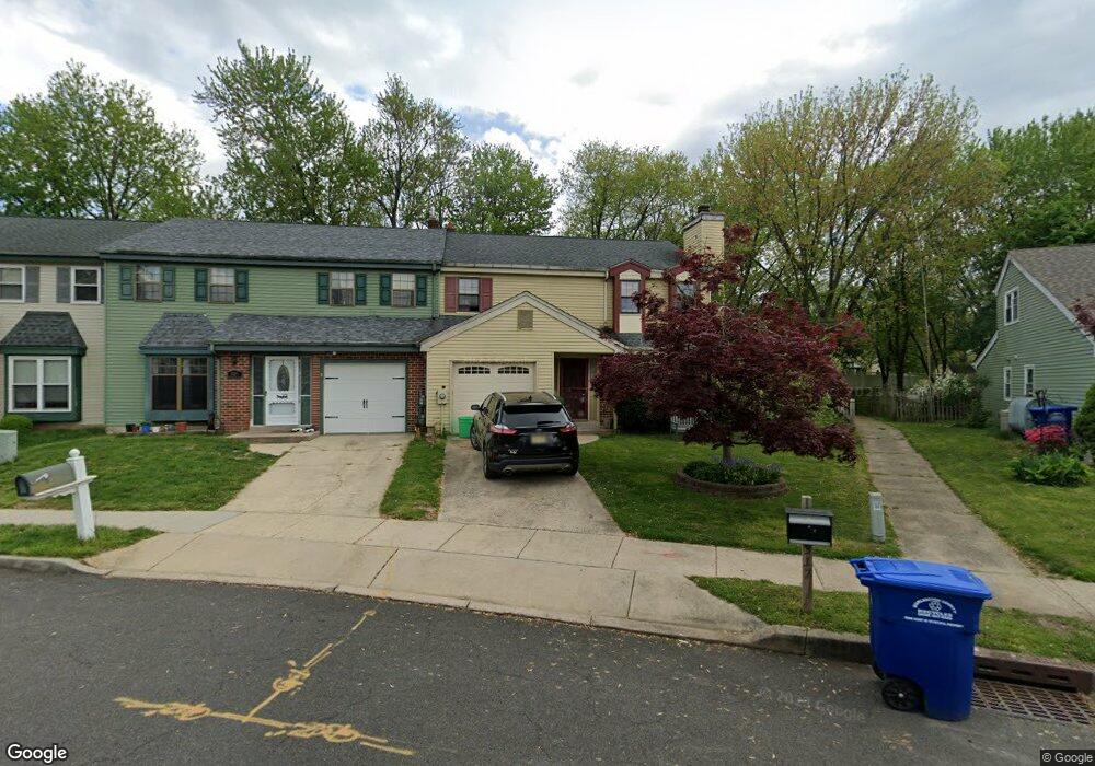 317 Carleton Ln, Mount Laurel, NJ 08054 - photo 1