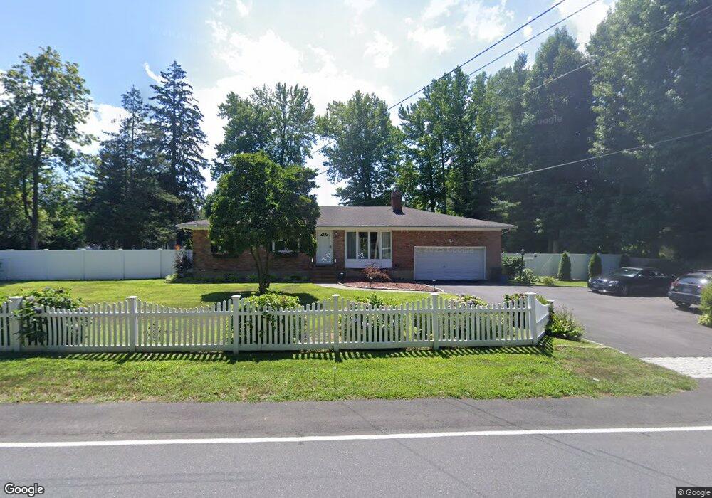 80 Duck Pond Rd, Glen Cove, NY 11542 - photo 1