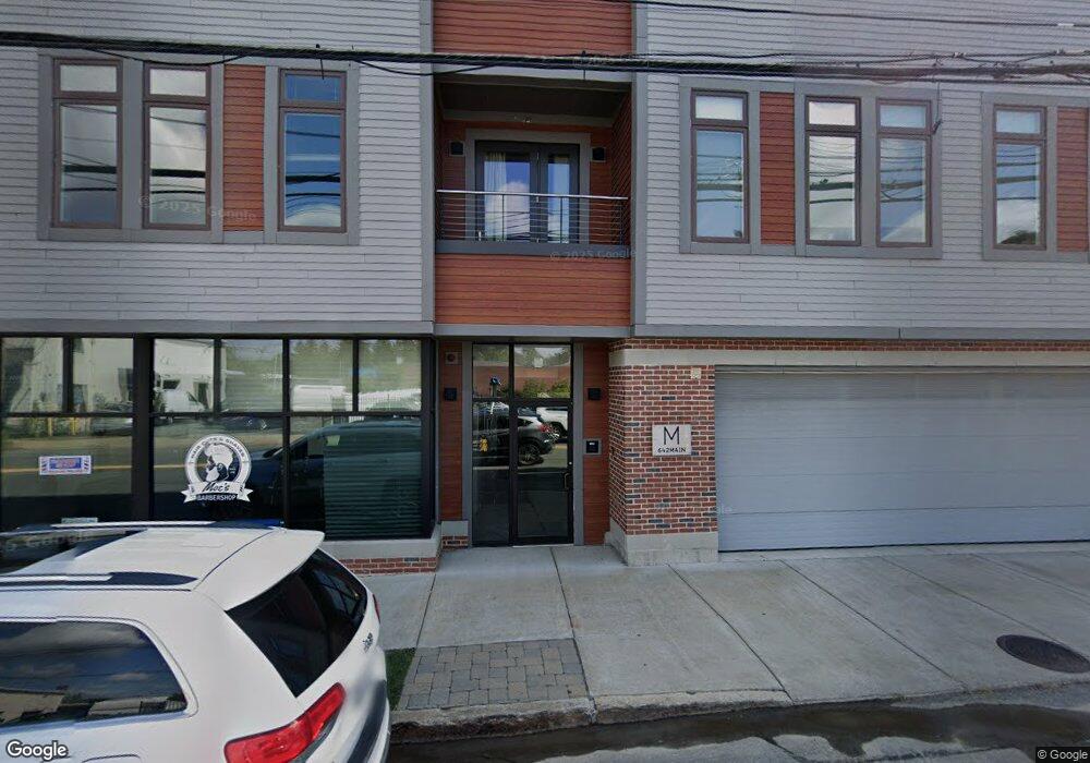 640 Main St unit 4, Wakefield, MA 01880 - photo 1