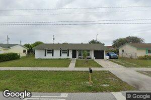 521 S 12th St, Lantana, FL 33462