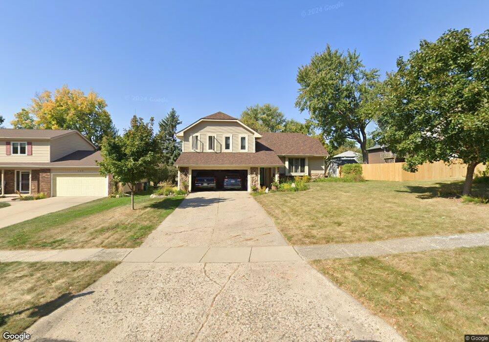 504 36th St, West Des Moines, IA 50265 - photo 1