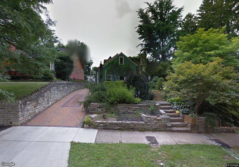 243 E Dunedin Rd, Columbus, OH 43214 - photo 1