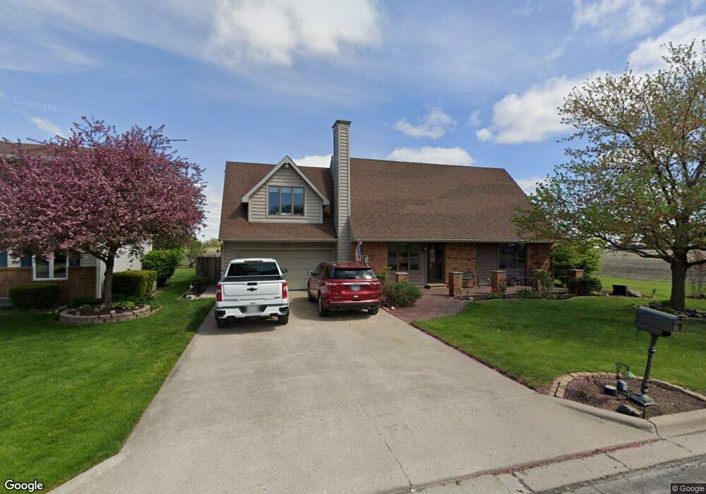 280 Heritage Ave, Lincoln, IL 62656 - photo 1